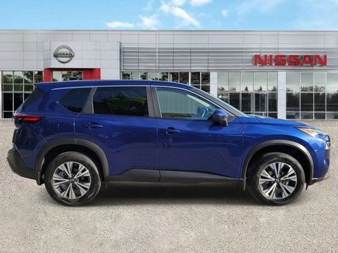 Certified 2023 Nissan Rogue SV AWD/4WD image 3