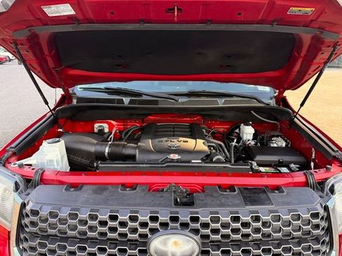 Used 2019 Toyota Tundra SR5 w/ SR5 Upgrade Package image 30