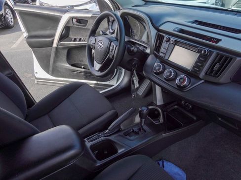 Used 2017 Toyota RAV4 LE image 14