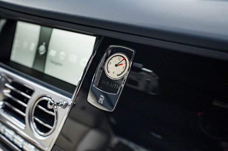 Used 2015 Rolls-Royce Wraith RWD image 40