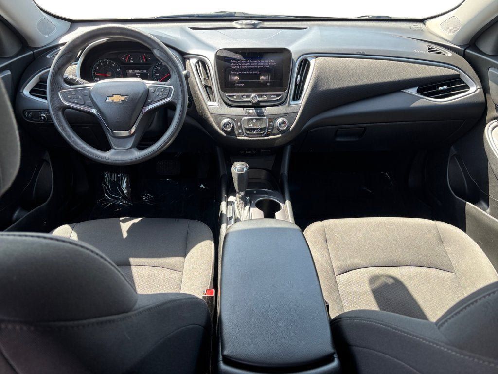 Certified 2020 Chevrolet Malibu LS FWD image 12