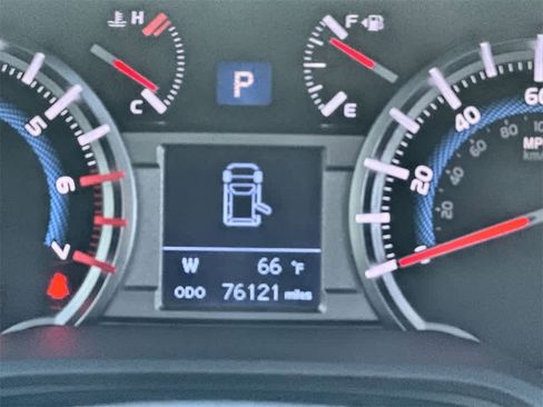 Used 2019 Toyota 4Runner SR5 Premium image 18