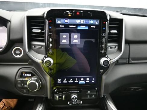 New 2026 RAM 1500 4x4 Crew Cab image 24