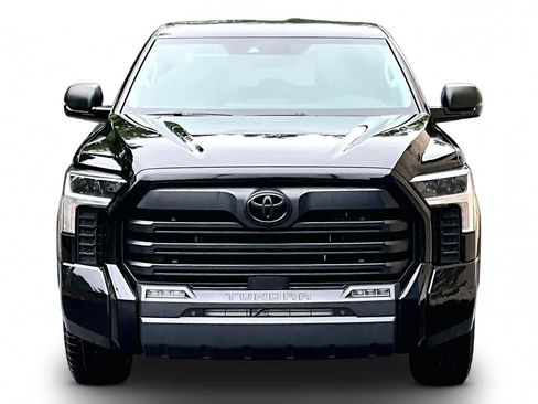 Used 2023 Toyota Tundra SR5 w/ SR5 Premium Package RWD image 4