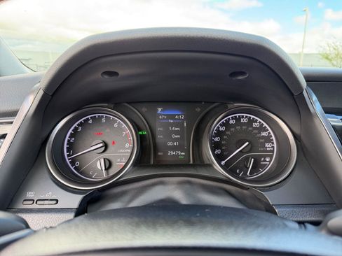 Used 2024 Toyota Camry SE image 13