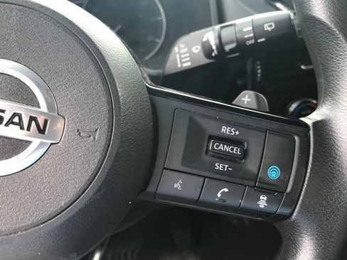 Used 2021 Nissan Rogue SV AWD/4WD image 7