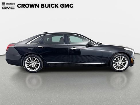 Used 2018 Cadillac CT6 Luxury image 4