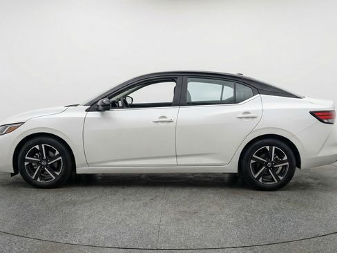 Used 2025 Nissan Sentra SV FWD image 5