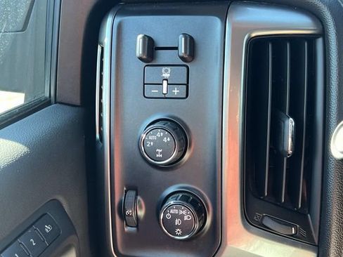 Used 2016 Chevrolet Silverado 1500 LTZ w/ Sport Package AWD/4WD image 30