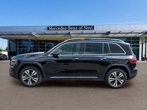 Certified 2025 Mercedes-Benz GLB 250 4MATIC image 2