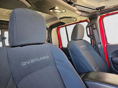 Used 2020 Jeep Gladiator Overland image 25