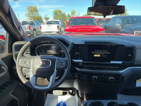 New 2026 GMC Sierra 1500 SLE w/ Preferred Package image 14