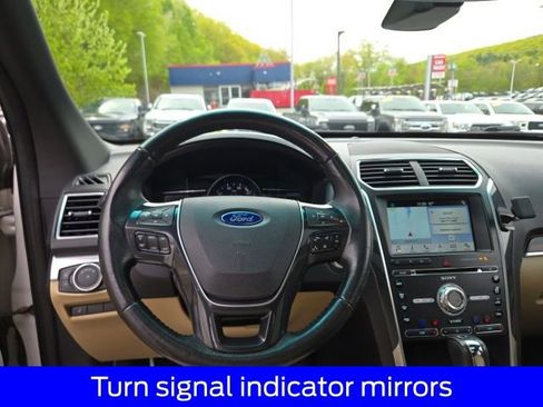 Used 2017 Ford Explorer Limited w/ Equipment Group 301A AWD/4WD image 32