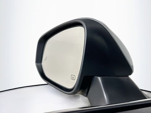 Used 2025 Toyota Grand Highlander AWD image 16