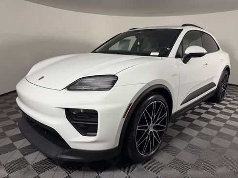 New 2025 Porsche Macan 4 Electric image 1