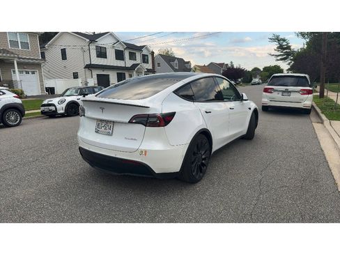 Used 2021 Tesla Model Y Performance AWD/4WD image 4