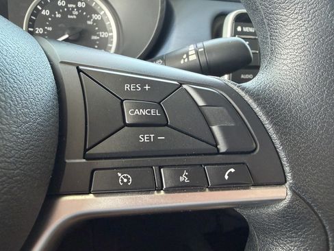 Used 2025 Nissan Versa SV FWD image 14