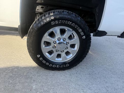 Used 2015 Chevrolet Silverado 2500 LT w/ LT Convenience Package AWD/4WD image 34