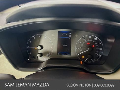 Used 2023 Toyota Corolla LE image 12