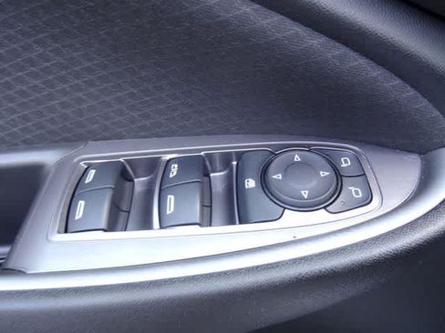 Used 2023 Chevrolet Malibu LT FWD image 13