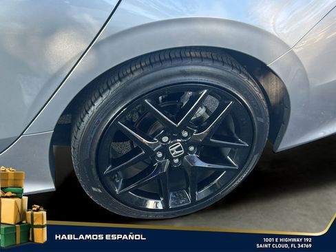 Used 2023 Honda Civic Sport image 11
