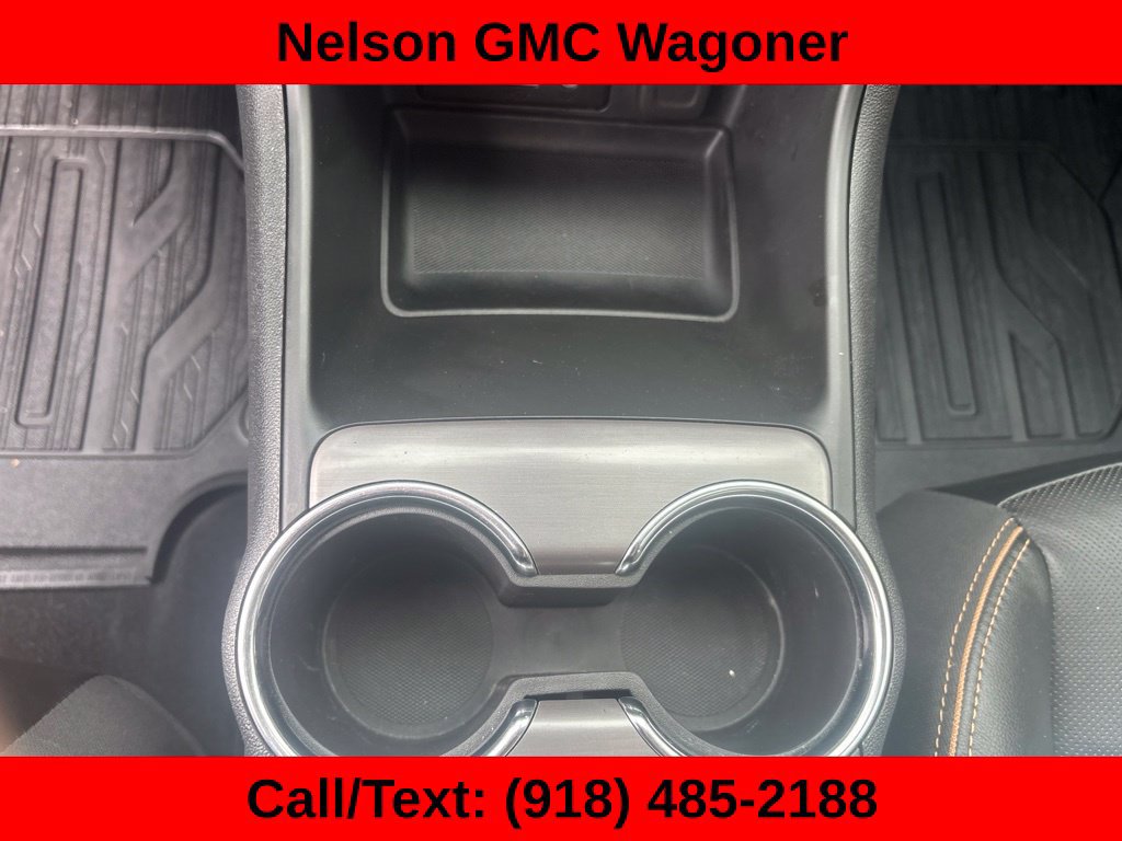 Used 2022 GMC Terrain AT4 w/ LPO, Floor Liner Package AWD/4WD image 33