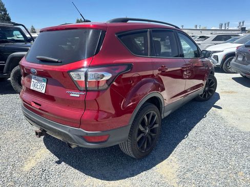 Used 2017 Ford Escape Titanium FWD image 5
