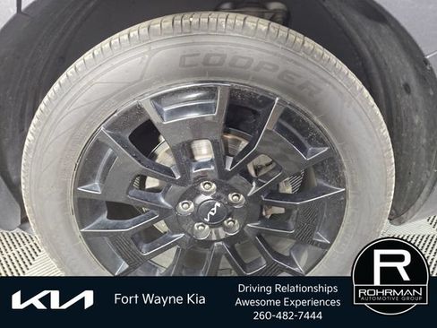 Used 2022 Kia Telluride SX w/ SX Prestige Package AWD/4WD image 12