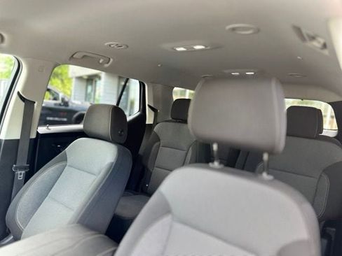 Used 2020 Chevrolet Traverse LT AWD/4WD image 13