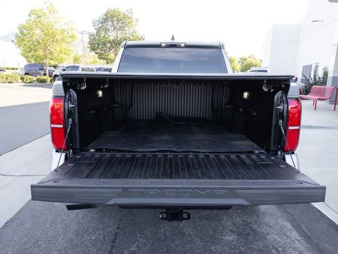 Certified 2024 Toyota Tacoma TRD Off-Road image 8