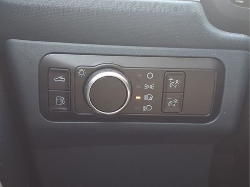 New 2026 Ford Maverick XLT w/ XLT Luxury Package FWD image 12