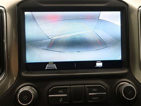 Used 2021 Chevrolet Silverado 1500 RST image 18