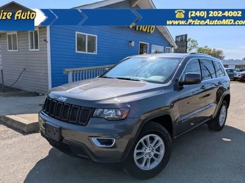 Used 2019 Jeep Grand Cherokee Laredo AWD/4WD image 1