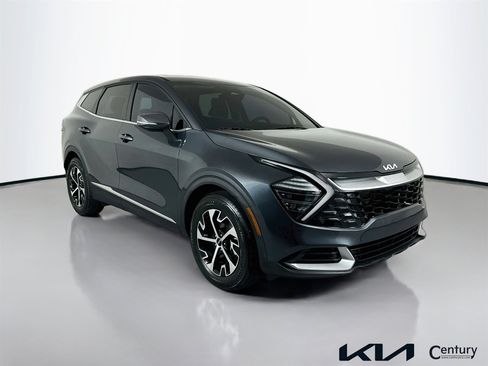 Certified 2025 Kia Sportage EX FWD image 3
