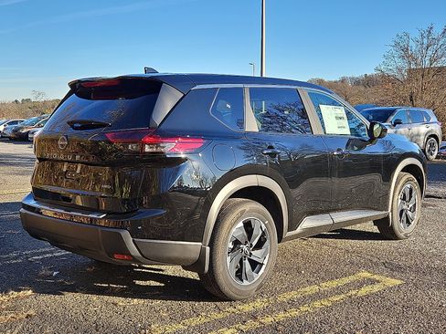 New 2026 Nissan Rogue SV w/ Cold Weather Package image 5