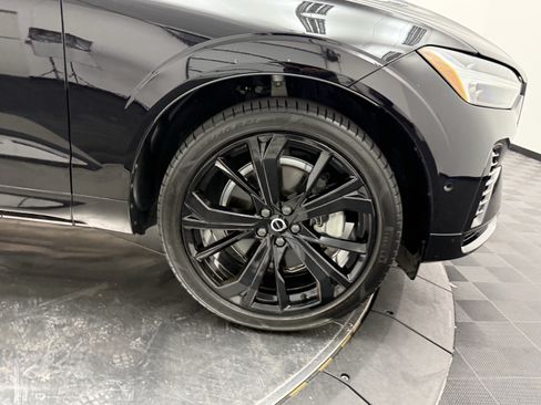 Certified 2024 Volvo XC60 T8 Ultimate w/ Protection Package Premier AWD/4WD image 11