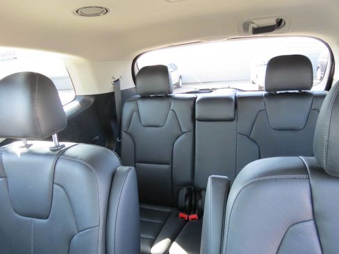 Used 2022 Kia Telluride EX w/ EX Premium Package image 26