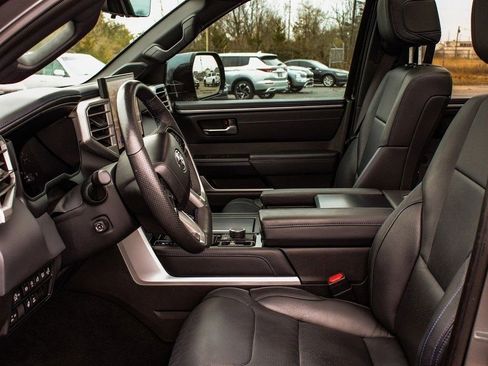 Used 2024 Toyota Tundra Platinum image 10