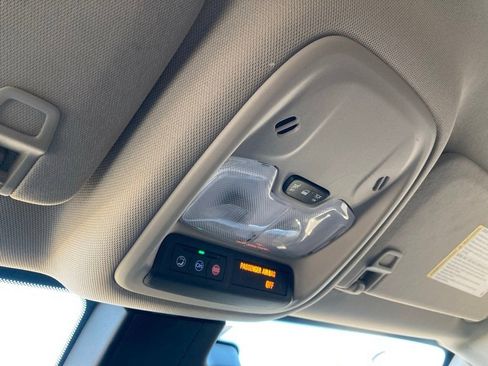 Used 2025 Buick Encore GX Preferred image 25