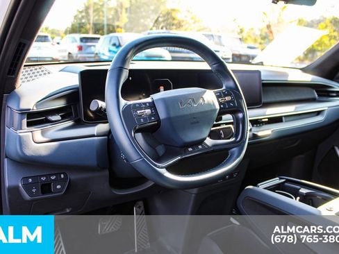 Used 2024 Kia EV9 GT-Line image 31
