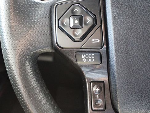 Used 2019 Toyota 4Runner TRD Off-Road Premium AWD/4WD image 31