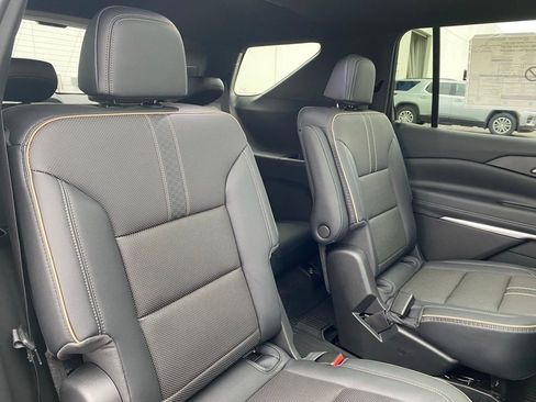 New 2026 Chevrolet Traverse High Country w/ LPO, Floor Liner Package AWD/4WD image 28