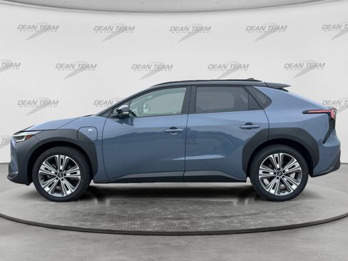 Used 2023 Subaru Solterra AWD image 4