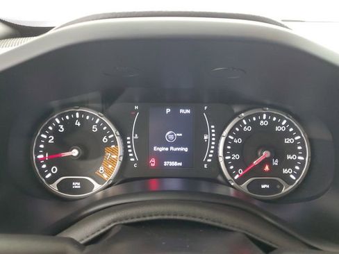 Used 2023 Jeep Renegade Latitude AWD/4WD image 24