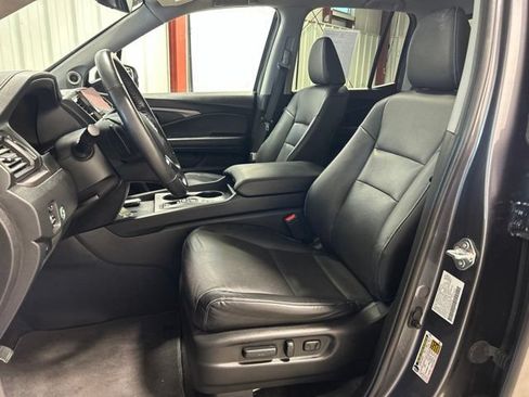 Certified 2024 Honda Ridgeline RTL image 17