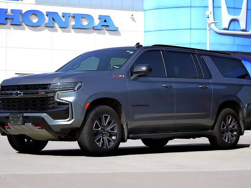Used 2021 Chevrolet Suburban Z71 w/ Rear Media and Nav Package AWD/4WD image 1