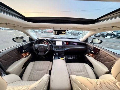 Used 2019 Lexus LS 500 w/ Luxury Package image 37