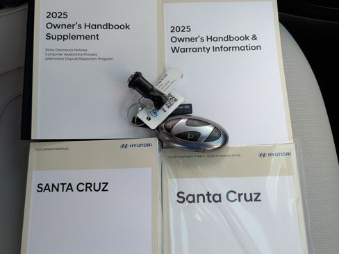 Certified 2025 Hyundai Santa Cruz SEL image 34