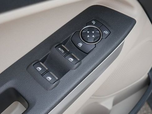 Used 2020 Ford EcoSport S AWD/4WD image 12