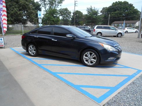 Used 2011 Hyundai Sonata Limited FWD image 18